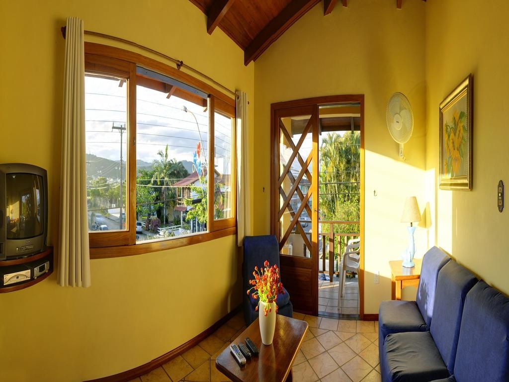 Morada Do Sol Apart Hotel Garopaba Bilik gambar